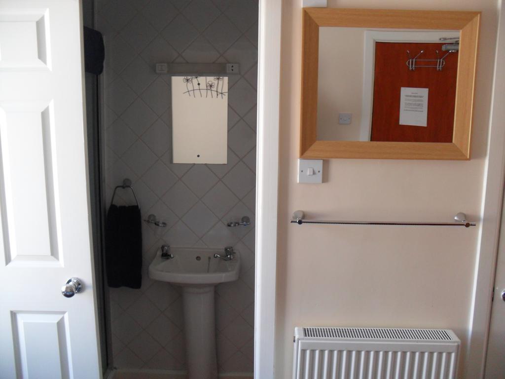 Charlotte Guest House Weymouth Eksteriør billede