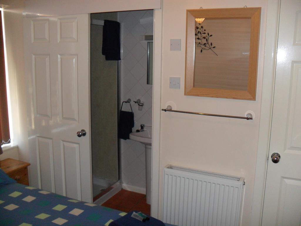 Charlotte Guest House Weymouth Værelse billede