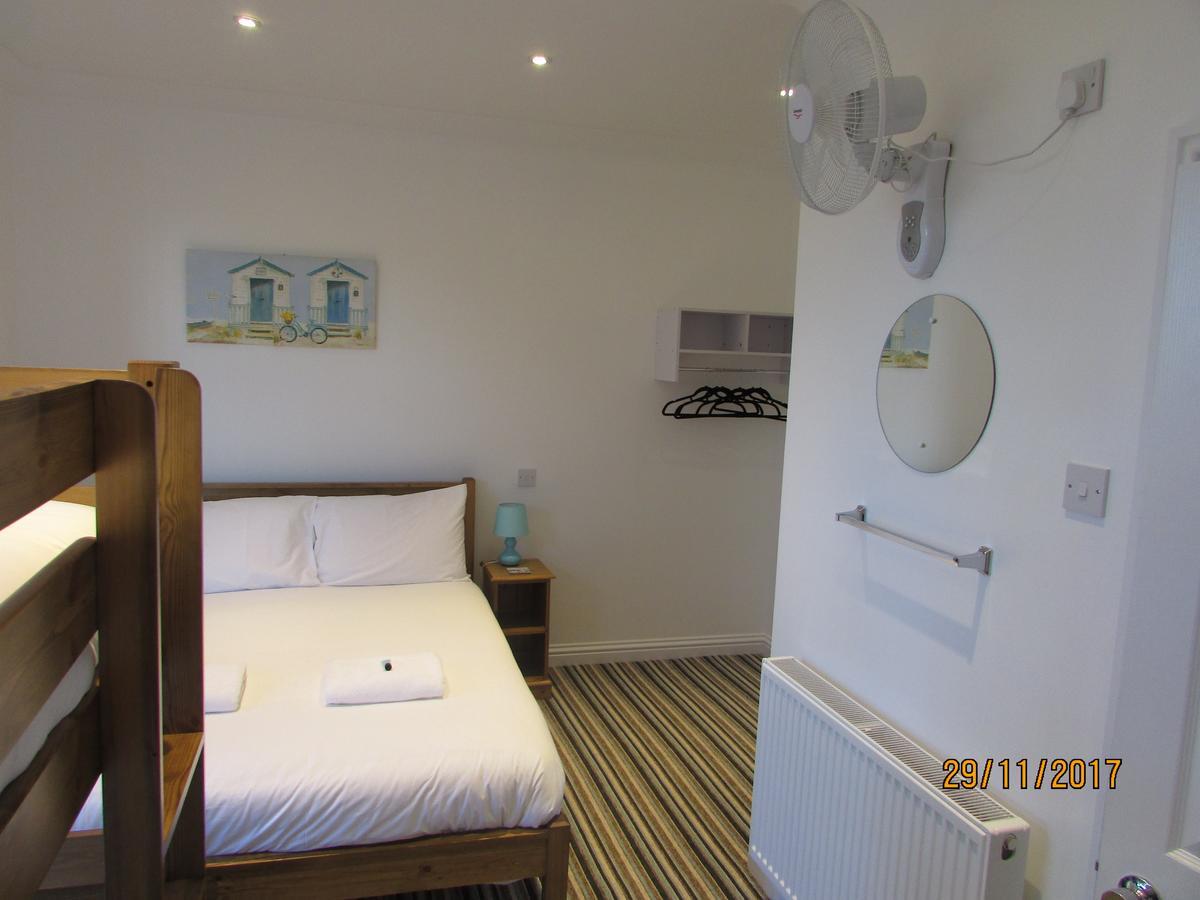 Charlotte Guest House Weymouth Eksteriør billede